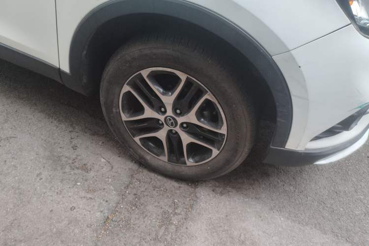 Used Soueast DX3 2016 1.5T CVT Luxury Model Right Front Wheel Hub