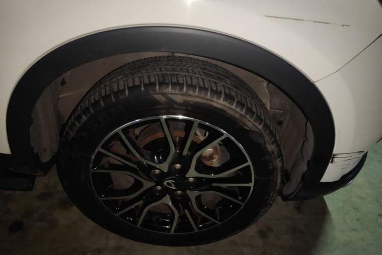 Used Soueast DX3 2016 1.5T CVT Prestige Edition Right Front Wheel Hub