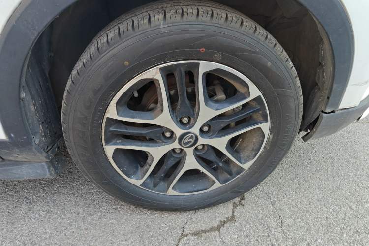 Used Soueast DX3 2016 1.5T CVT Luxury Model Right Front Wheel Hub