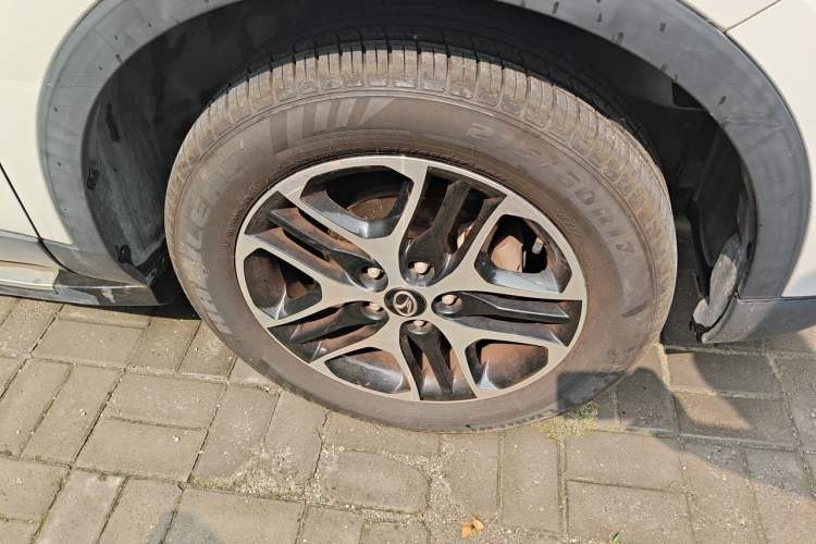 Used Soueast DX3 2016 1.5T CVT Prestige Edition Right Front Wheel Hub