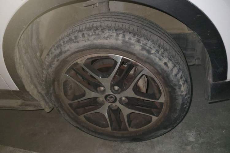 Used Soueast DX3 2016 1.5L Manual Luxury Edition Right Front Wheel Hub