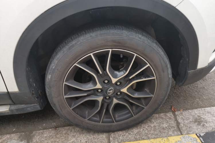 Used Soueast DX3 2016 1.5L Manual Luxury Edition Right Front Wheel Hub