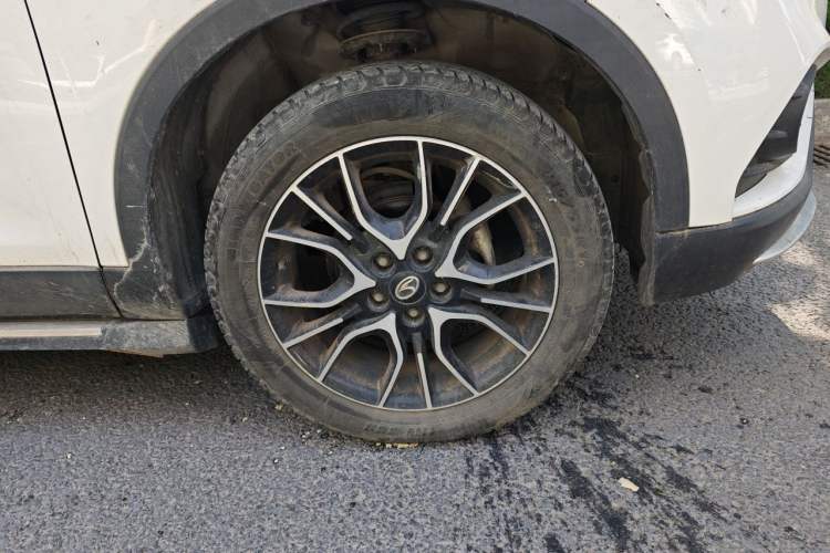 Used Soueast DX3 2016 1.5L Manual Luxury Edition Right Front Wheel Hub