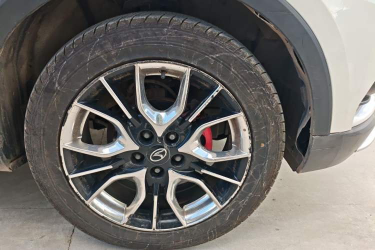 Used Soueast DX3 2016 1.5T SRG CVT Flagship Edition Right Front Wheel Hub