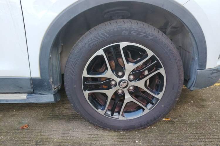 Used Soueast DX3 2016 1.5L Manual Luxury Model Right Front Wheel Hub
