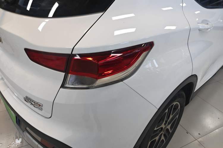 Used Soueast DX3 2016 1.5T CVT Prestige Edition Right Rear Taillight