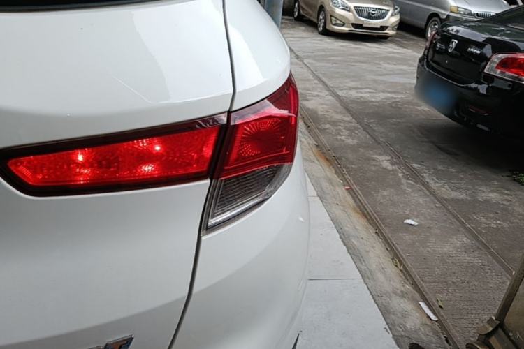 Used Soueast DX3 2016 1.5T CVT Luxury Model Right Rear Taillight