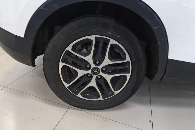 Used Soueast DX3 2016 1.5T CVT Prestige Edition Right Rear Wheel Hub