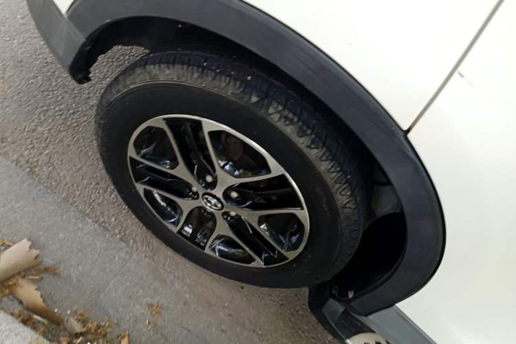 Used Soueast DX3 2016 1.5L Manual Luxury Edition Right Rear Wheel Hub
