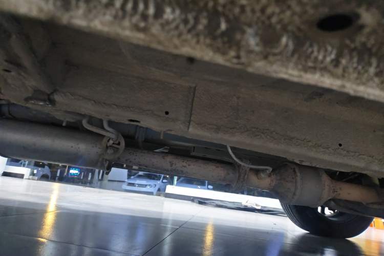 Used Soueast DX3 2016 1.5T CVT Prestige Edition Right Side Sill