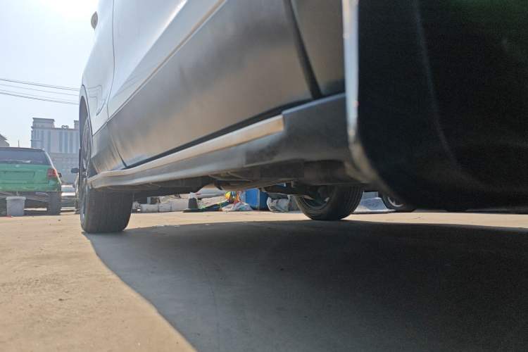 Used Soueast DX3 2016 1.5L Manual Flagship Version Right Side Sill
