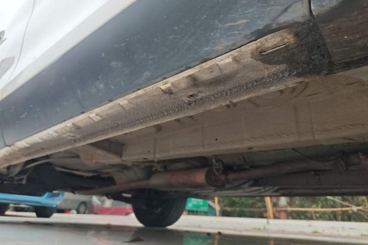 Used Soueast DX3 2016 1.5L Manual Luxury Edition Right Side Sill
