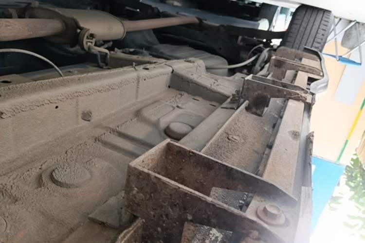 Used Soueast DX3 2016 1.5T CVT Luxury Model Right Side Sill