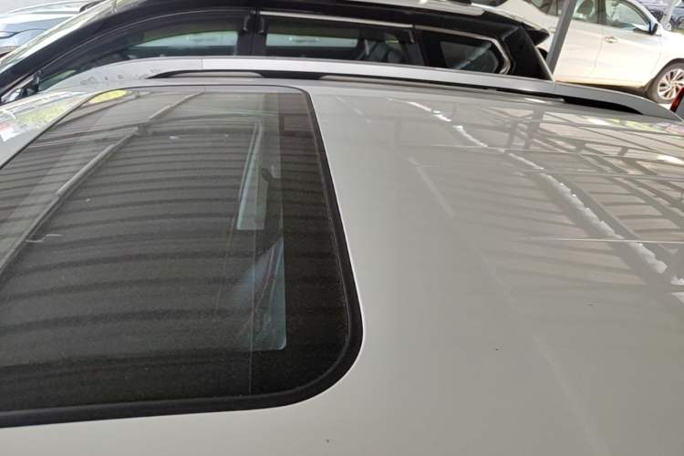 Used Soueast DX3 2016 1.5L Manual Luxury Edition Roof