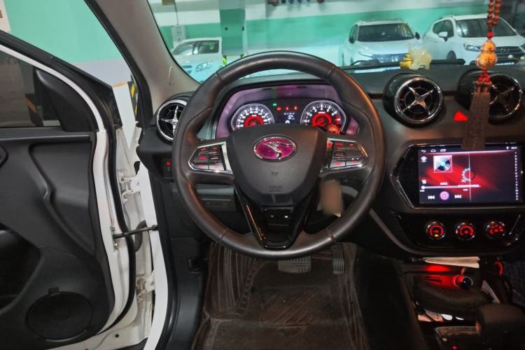 Used Soueast DX3 2016 1.5T CVT Flagship Model Steering Wheel