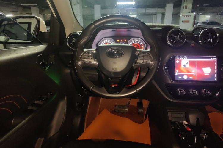 Used Soueast DX3 2016 1.5T CVT Prestige Edition Steering Wheel