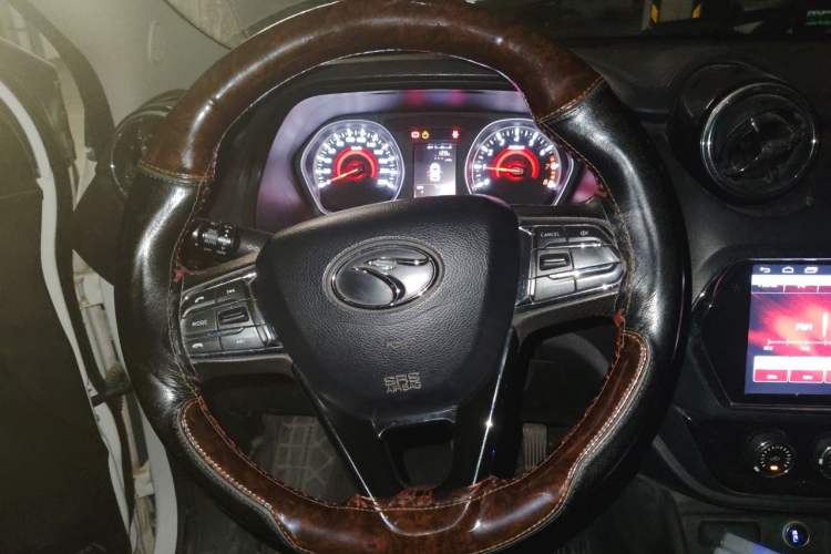 Used Soueast DX3 2016 1.5L Manual Luxury Edition Steering Wheel