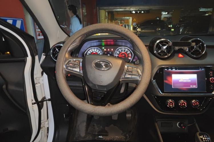 Used Soueast DX3 2016 1.5L Manual Luxury Edition Steering Wheel