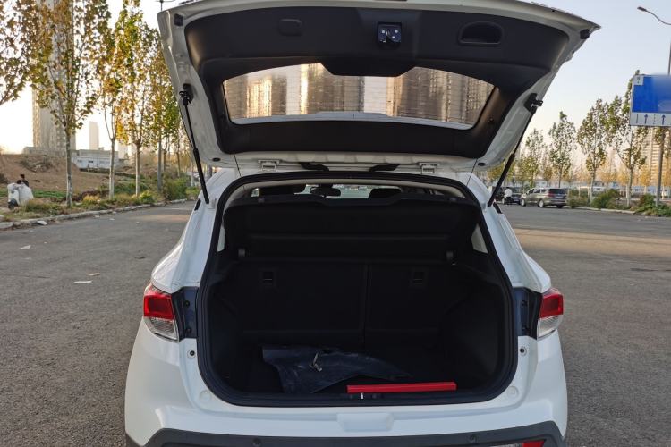 Used Soueast DX3 2016 1.5T CVT Flagship Model Trunk