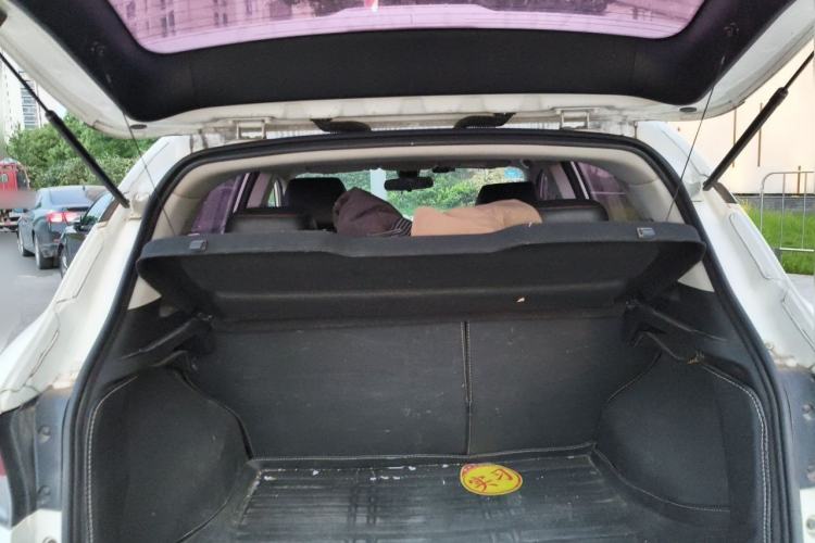 Used Soueast DX3 2016 1.5T CVT Flagship Model Trunk