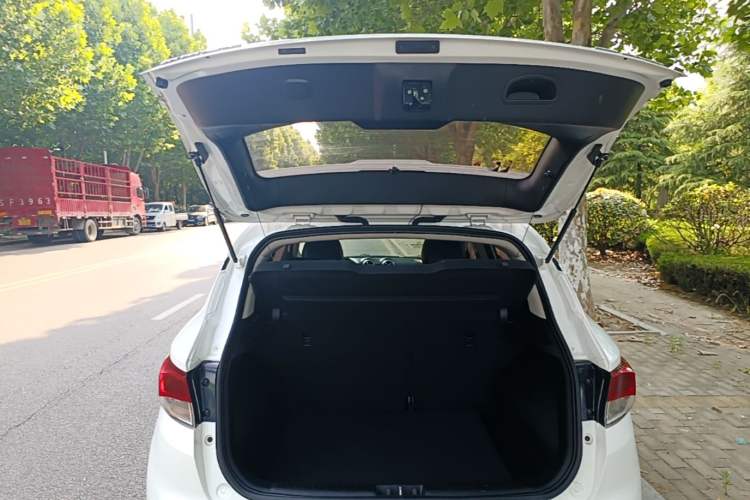 Used Soueast DX3 2016 1.5L Manual Luxury Edition Trunk