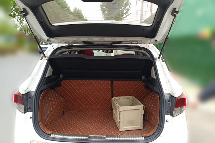Used Soueast DX3 2016 1.5T CVT Flagship Model Trunk