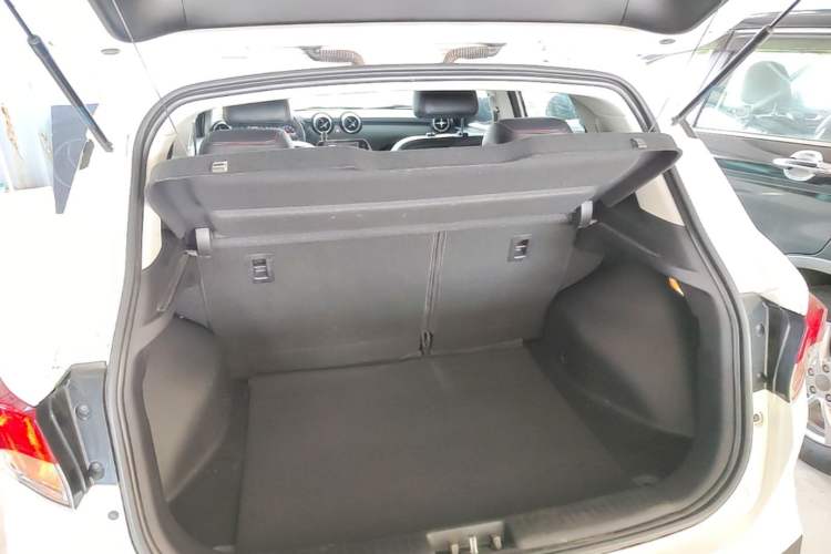 Used Soueast DX3 2016 1.5L Manual Luxury Edition Trunk