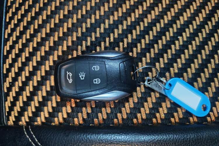 Used Soueast DX3 2016 1.5T CVT Prestige Edition Vehicle Key