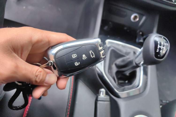 Used Soueast DX3 2016 1.5L Manual Luxury Model Vehicle Key