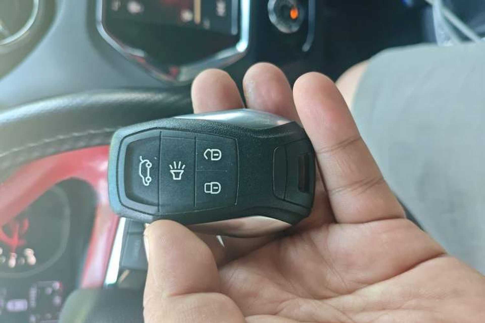 Used Soueast DX3 2016 1.5T SRG Manual Flagship Model Vehicle Key