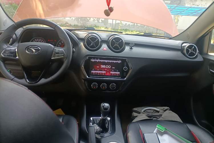 Used Soueast DX3 2016 1.5L Manual Flagship Version Audio And AC Panel