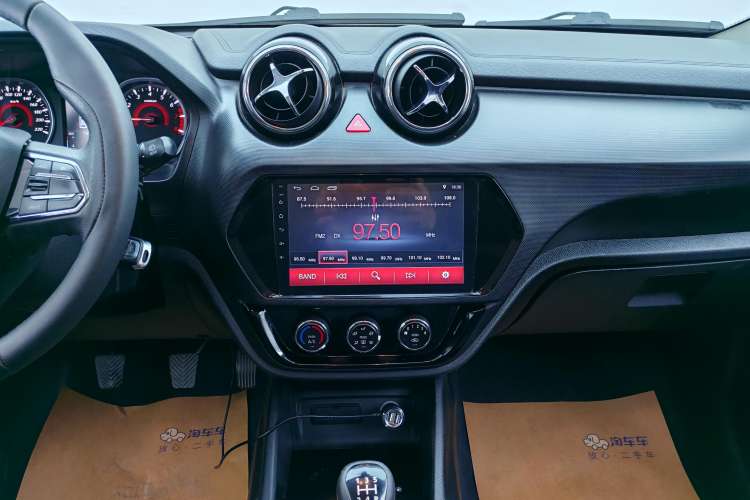 Used Soueast DX3 2016 1.5L Manual Luxury Model Audio And AC Panel