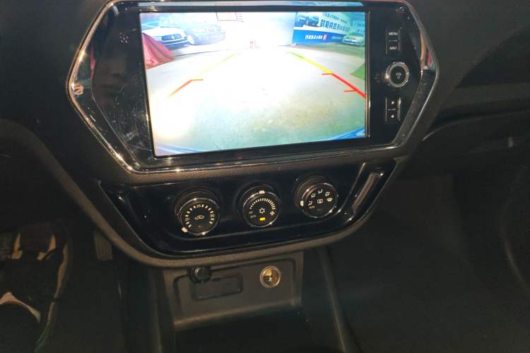 Used Soueast DX3 2016 1.5T CVT Flagship Model Audio And AC Panel