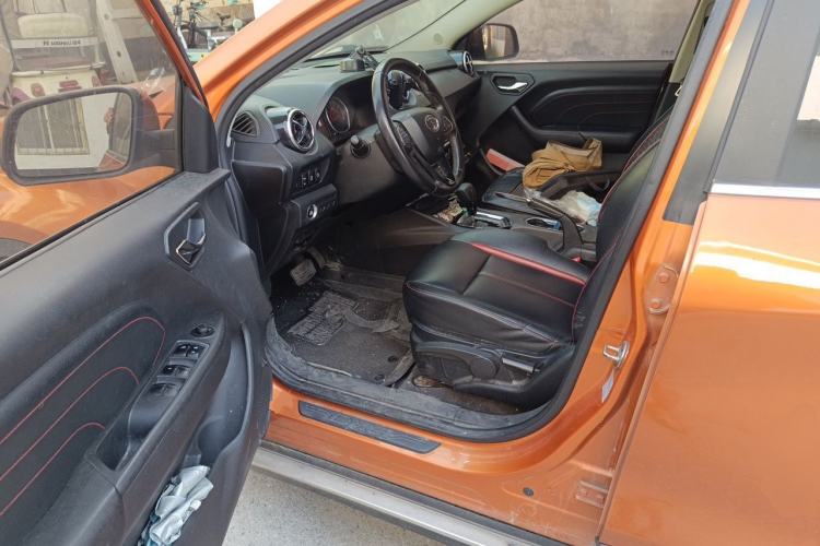 Used Soueast DX3 2016 1.5T CVT Flagship Model Driver Seat