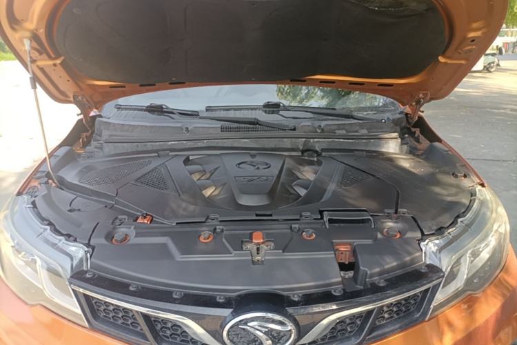 Used Soueast DX3 2016 1.5L Manual Flagship Version Engine Bay