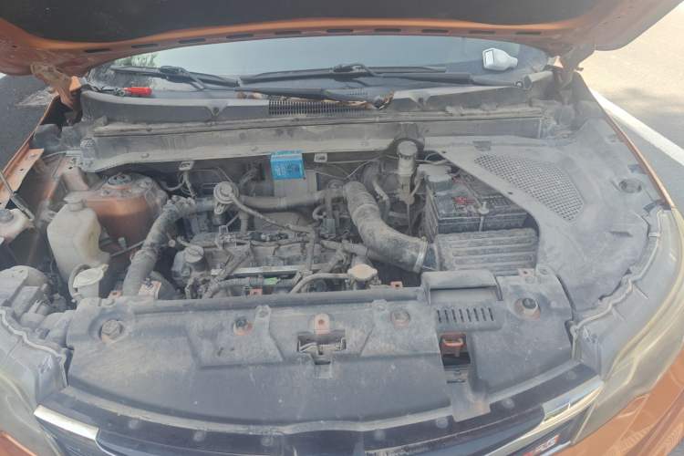Used Soueast DX3 2016 1.5T SRG CVT Flagship Edition Engine Bay