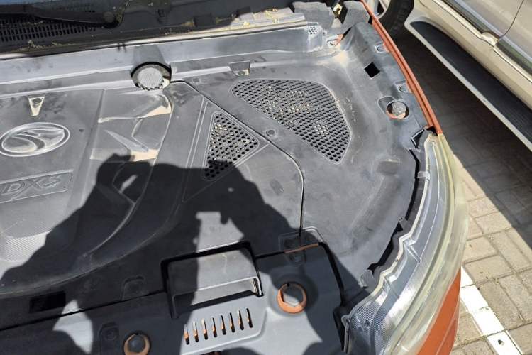 Used Soueast DX3 2016 1.5L Manual Flagship Version Engine Bay Left