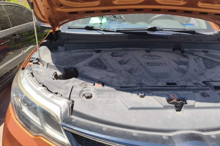 Used Soueast DX3 2016 1.5T CVT Prestige Edition Engine Bay Right