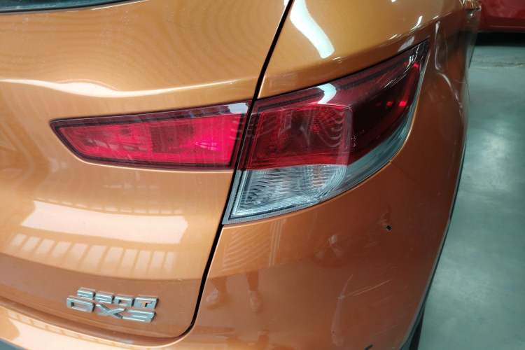 Used Soueast DX3 2016 1.5T CVT Flagship Model Exterior 3