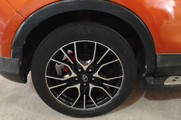Used Soueast DX3 2016 1.5T CVT Flagship Model Exterior 8