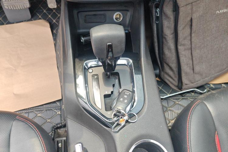 Used Soueast DX3 2016 1.5T CVT Prestige Edition Gear Lever