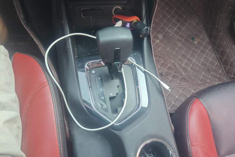 Used Soueast DX3 2016 1.5T SRG CVT Flagship Edition Gear Lever