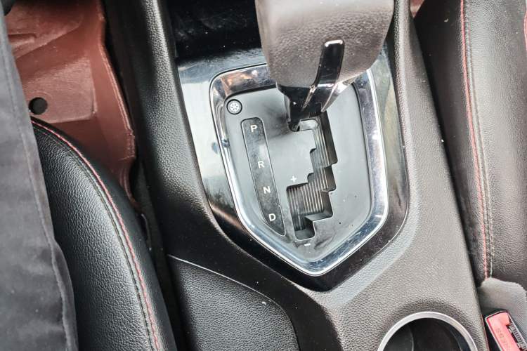 Used Soueast DX3 2016 1.5T CVT Flagship Model Gear Lever