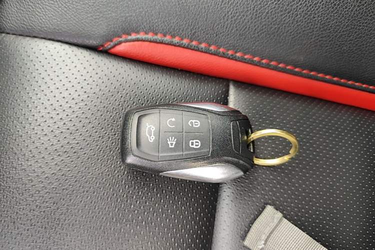 Used Soueast DX3 2016 1.5T CVT Flagship Model Interior 1