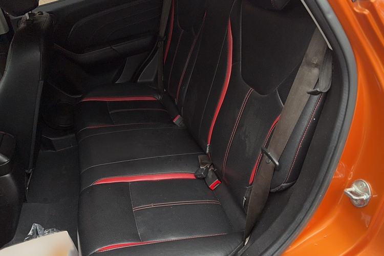 Used Soueast DX3 2016 1.5T CVT Luxury Model Interior 1