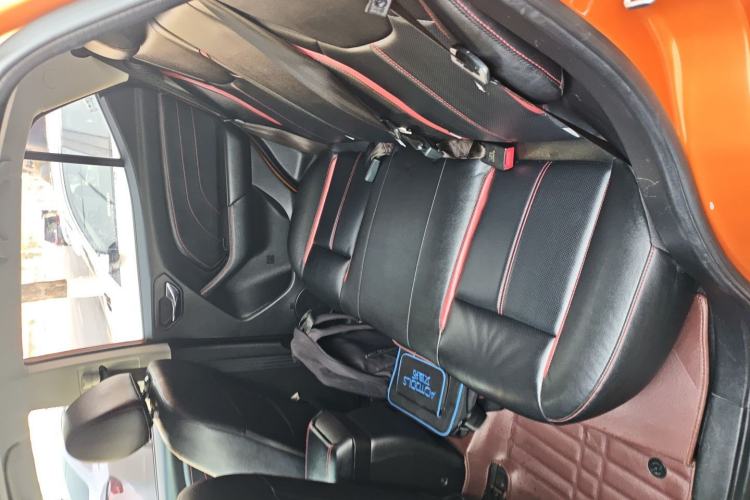 Used Soueast DX3 2016 1.5T CVT Flagship Model Interior 4