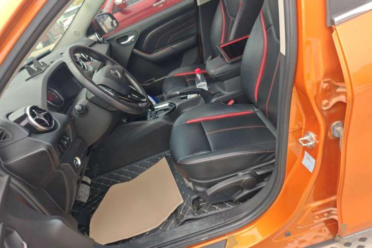 Used Soueast DX3 2016 1.5T CVT Prestige Edition Left Front Seat