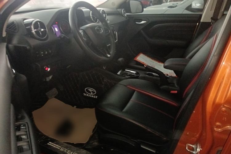 Used Soueast DX3 2016 1.5T CVT Flagship Model Left Front Seat