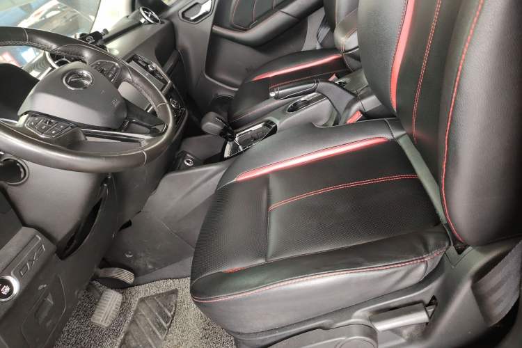 Used Soueast DX3 2016 1.5T CVT Flagship Model Left Front Seat