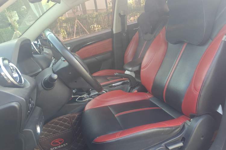 Used Soueast DX3 2016 1.5T SRG CVT Flagship Edition Left Front Seat